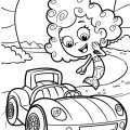 Девочка-русалочка увидела красивую машину. Раскраски для детей с Гуппи и пузырьками.