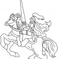 Рыцарь с большим мечом в руках едет на коне. Детские раскраски с рыцарями.
